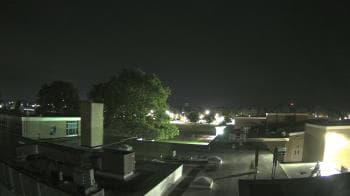 Weather camera view of Riverhead MS.