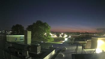 Weather camera view of Riverhead MS.