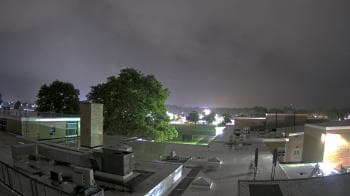 Weather camera view of Riverhead MS.