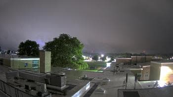 Weather camera view of Riverhead MS.