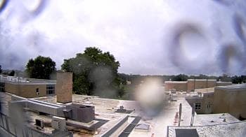 Weather camera view of Riverhead MS.