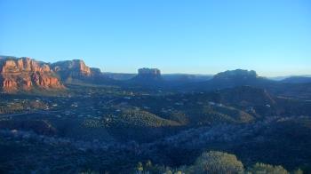 Weather camera view of Aeron Networks - Sedona Airport.