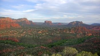Weather camera view of Aeron Networks - Sedona Airport.