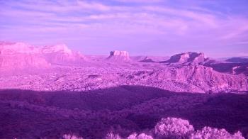 Weather camera view of Aeron Networks - Sedona Airport.
