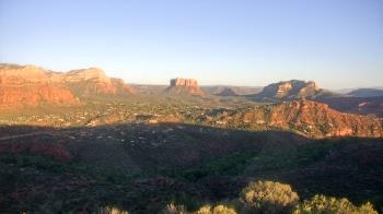 Weather camera view of Aeron Networks - Sedona Airport.