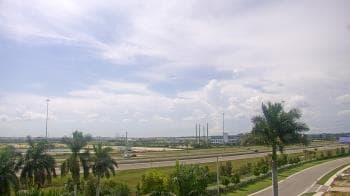 Weather camera view of Seagate.