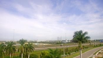 Weather camera view of Seagate.
