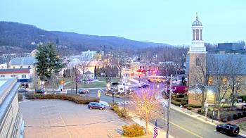 Weather camera view of Village of Suffern.
