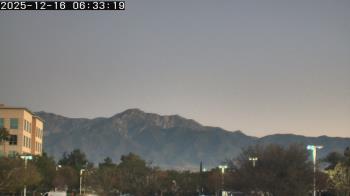 Weather camera view of San Bernardino CA.