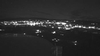 Weather camera view of Round Valley HS 7100 ft elev.