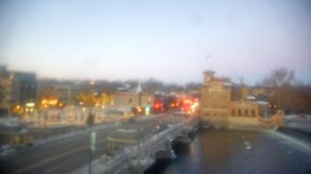Weather camera view of City of St Charles.