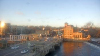 Weather camera view of City of St Charles.