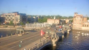 Weather camera view of City of St Charles.