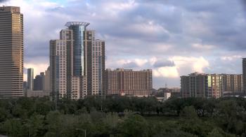 Weather camera view of St Thomas High School.