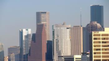 Weather camera view of St Thomas High School.