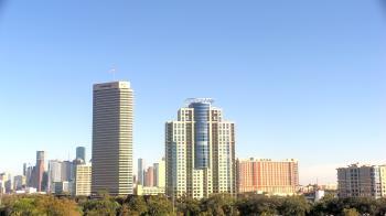 Weather camera view of St Thomas High School.