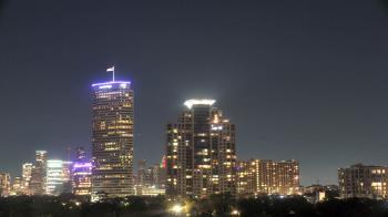 Weather camera view of St Thomas High School.