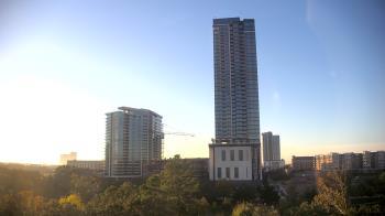 Weather camera view of St Thomas High School.