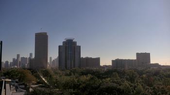 Weather camera view of St Thomas High School.