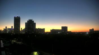 Weather camera view of St Thomas High School.