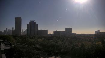 Weather camera view of St Thomas High School.