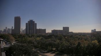 Weather camera view of St Thomas High School.