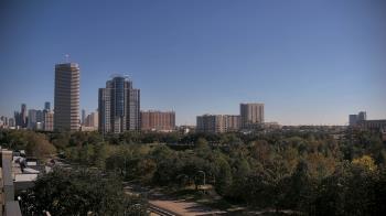 Weather camera view of St Thomas High School.