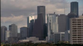 Weather camera view of St Thomas High School.