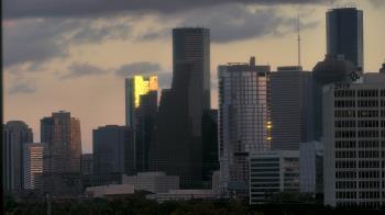 Weather camera view of St Thomas High School.