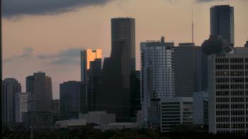 Weather camera view of St Thomas High School.
