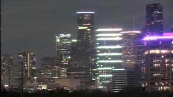 Weather camera view of St Thomas High School.