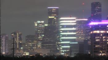 Weather camera view of St Thomas High School.