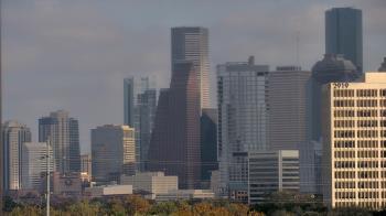 Weather camera view of St Thomas High School.