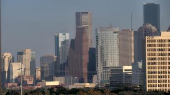 Weather camera view of St Thomas High School.