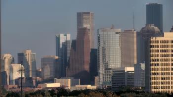 Weather camera view of St Thomas High School.