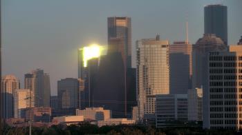 Weather camera view of St Thomas High School.
