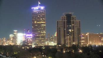 Weather camera view of St Thomas High School.