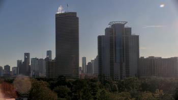 Weather camera view of St Thomas High School.