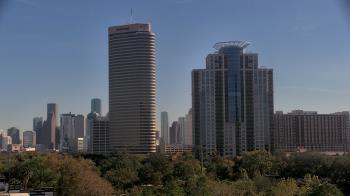 Weather camera view of St Thomas High School.