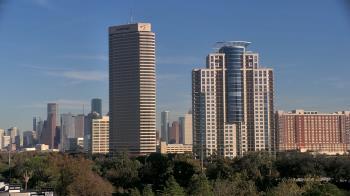 Weather camera view of St Thomas High School.