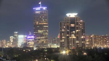 Weather camera view of St Thomas High School.