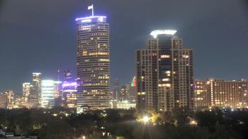 Weather camera view of St Thomas High School.