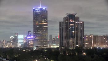 Weather camera view of St Thomas High School.