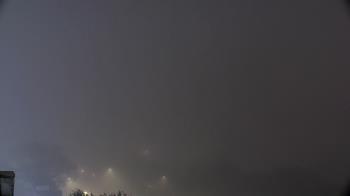 Weather camera view of St Thomas High School.