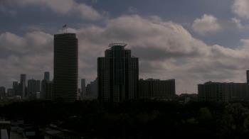 Weather camera view of St Thomas High School.