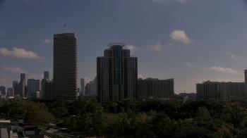 Weather camera view of St Thomas High School.