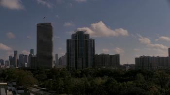 Weather camera view of St Thomas High School.