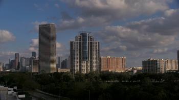Weather camera view of St Thomas High School.