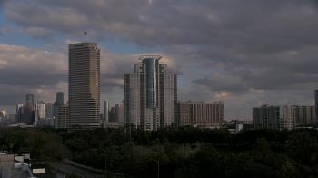 Weather camera view of St Thomas High School.