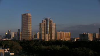 Weather camera view of St Thomas High School.